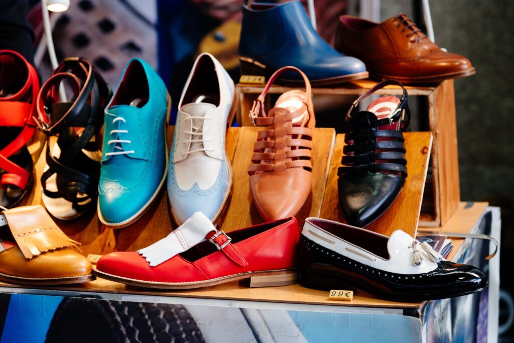 limpieza y restauración de zapatos y bolsos en santander